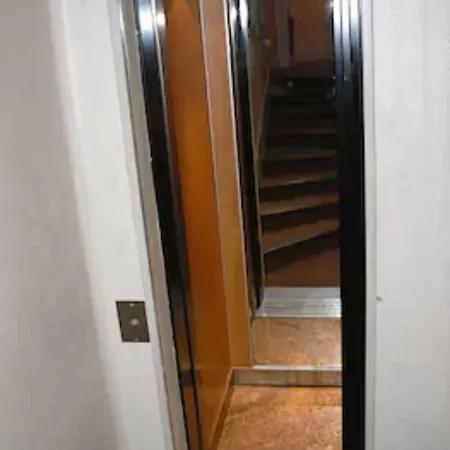Du Brabant Hotel 2*