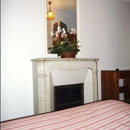Du Brabant Hotel 2*